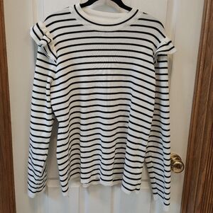 NWT Women's Size 3X Grace + Karma White And Black Striped Sweater